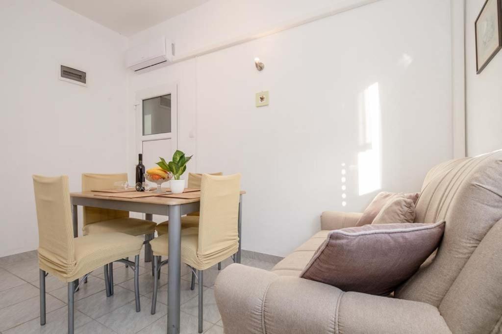 Apartmani Luka Banjol Extérieur photo