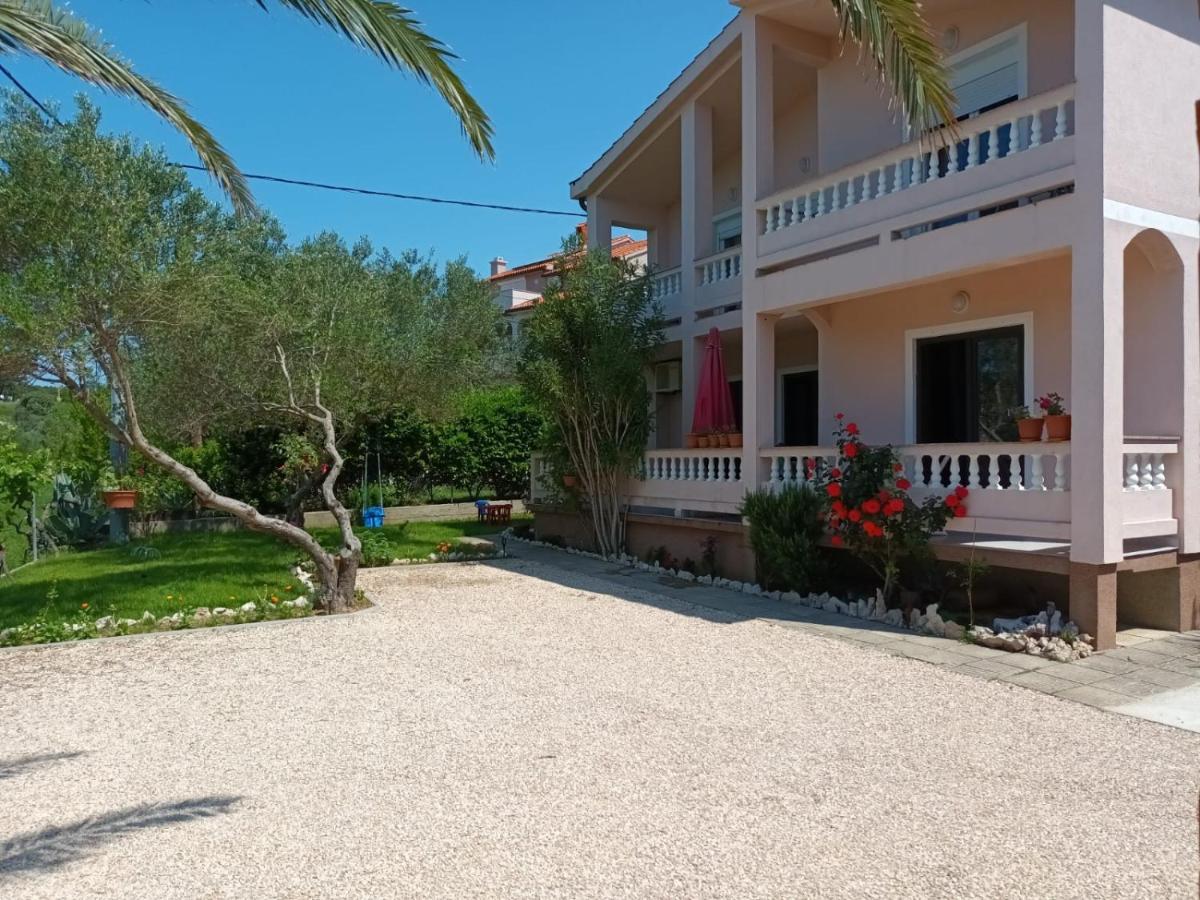 Apartmani Luka Banjol Extérieur photo