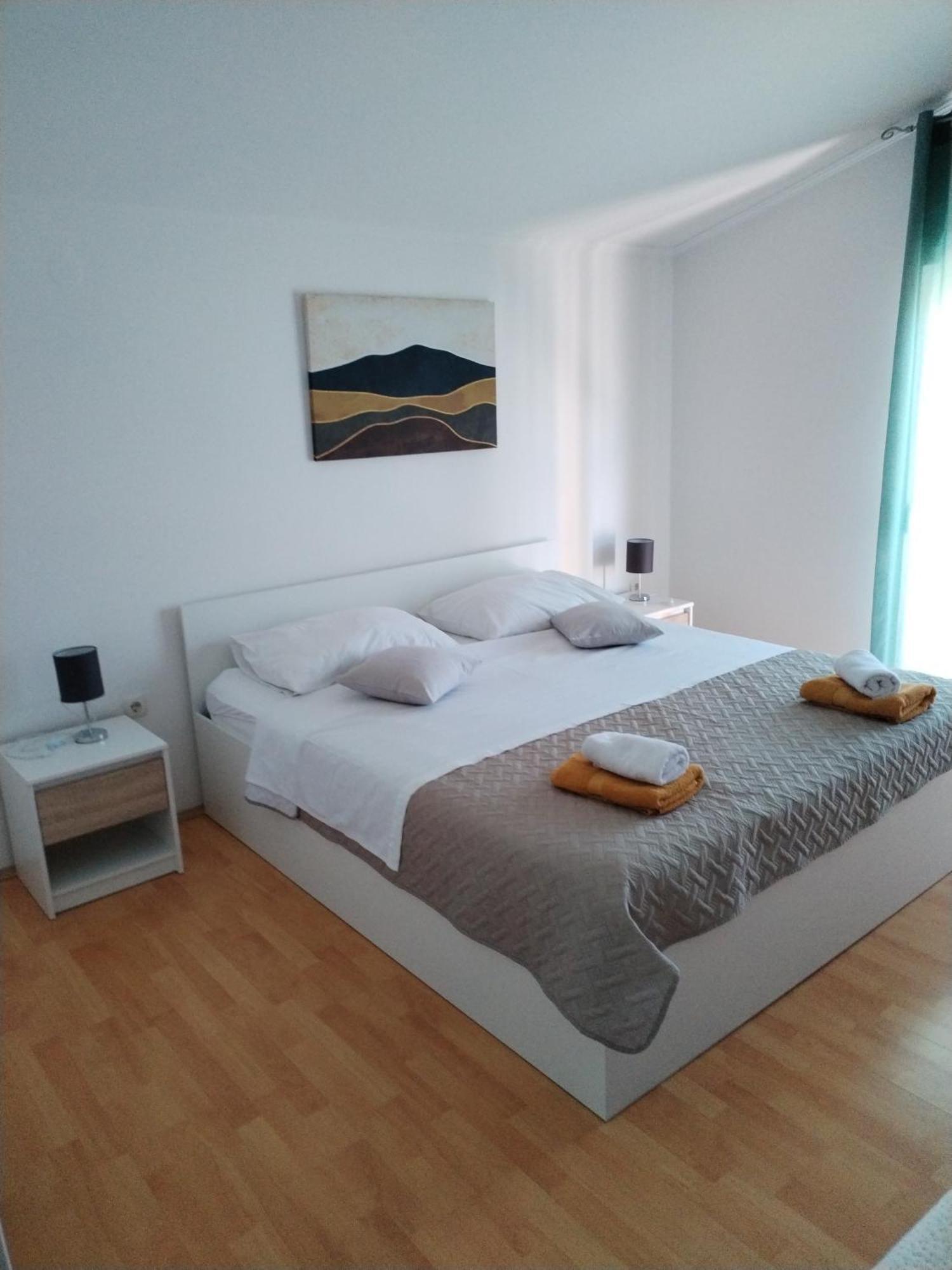 Apartmani Luka Banjol Chambre photo